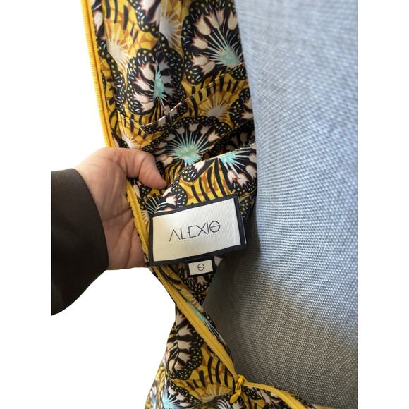 Alexis Yellow Orissa Side Cut Out Puff Sleeve Mini Dress Size Small Wedding - Picture 3 of 9